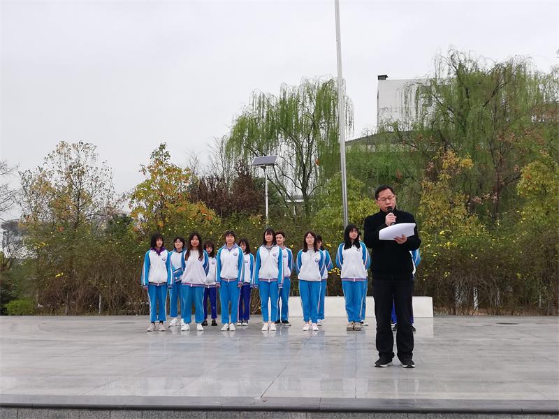广元职高启动“学生自主管理校园实践周”活动