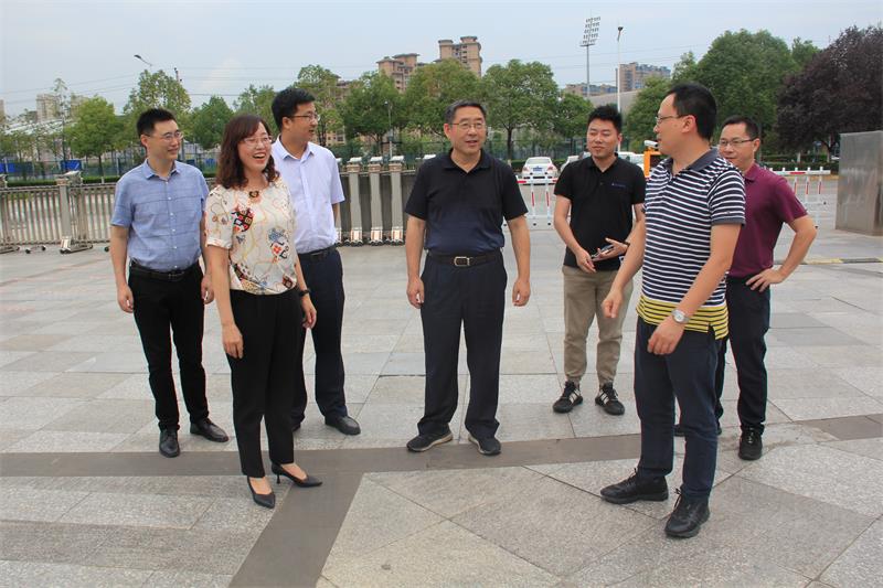 省教育厅巡视员杨亚培到广元职高督导工作