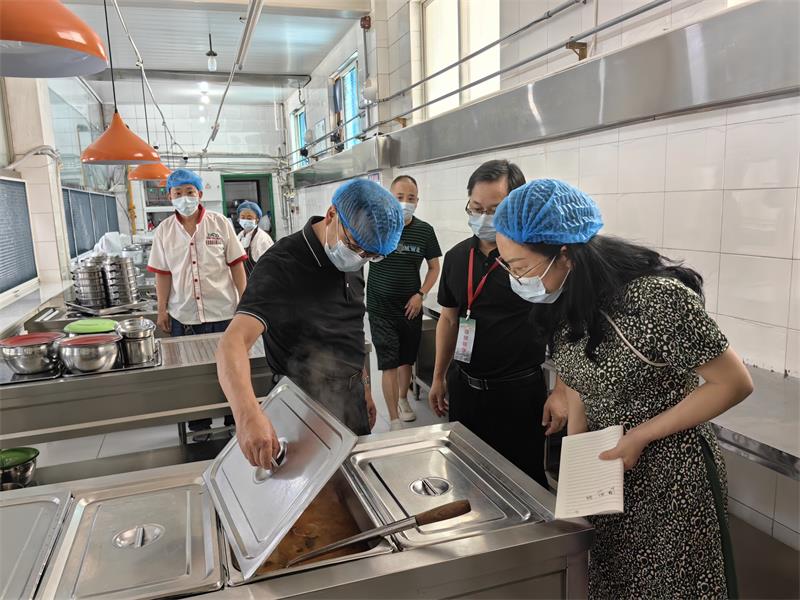 黄廷全调研广元职高食品安全工作
