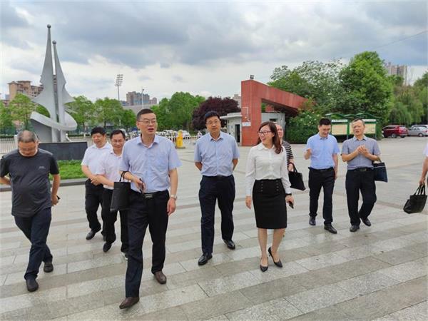 遂宁市教体局到广元职高考察“双示范”建设