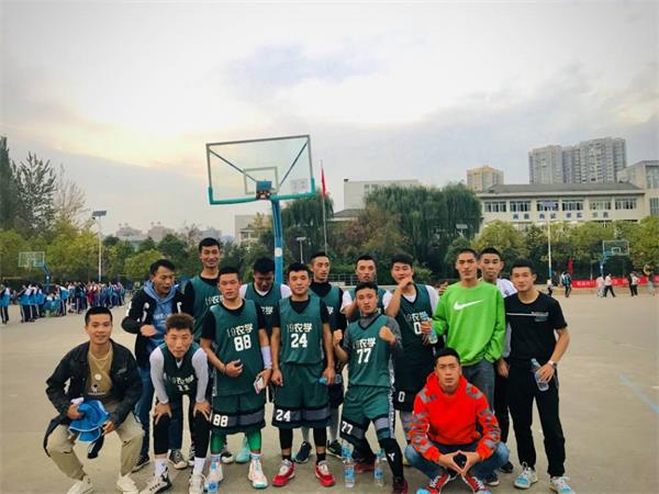 在拼搏中促民族团结——冬季篮球赛圆满闭幕