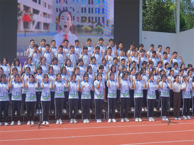爱眼,从我们做起 ——广元职高举行全国爱眼日宣传活动