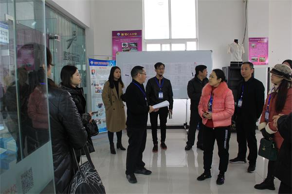 市职高顺利召开家长代表会暨成立第三届家长委员会